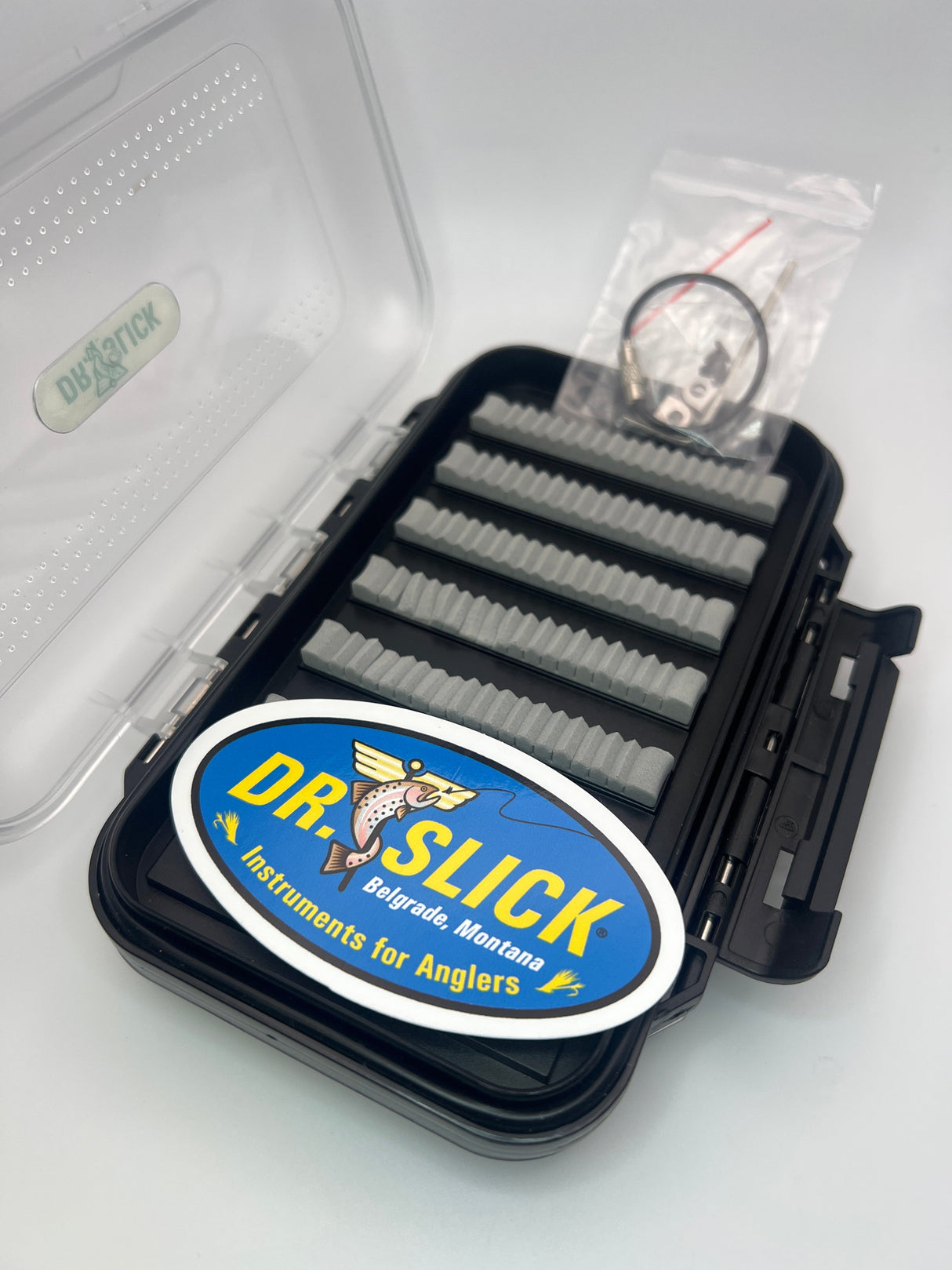 Dr. Slick Combo- Nipper, Reel & SNH5CFBK 5" Crossfire Scissor Clamp in Medium Fly Box Fly Fishing Accessories