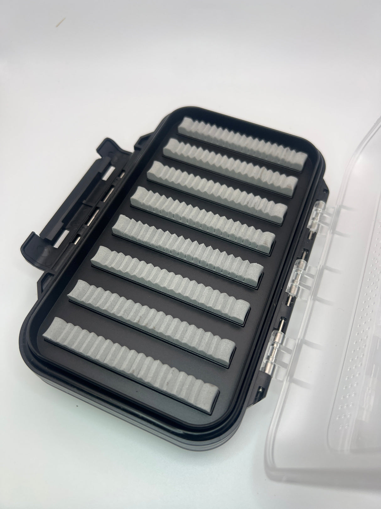 Dr. Slick Gift Set - Nipper, Reel & 5" Crossfire Standard Clamp in Medium Fly Box Fly Fishing Accessories