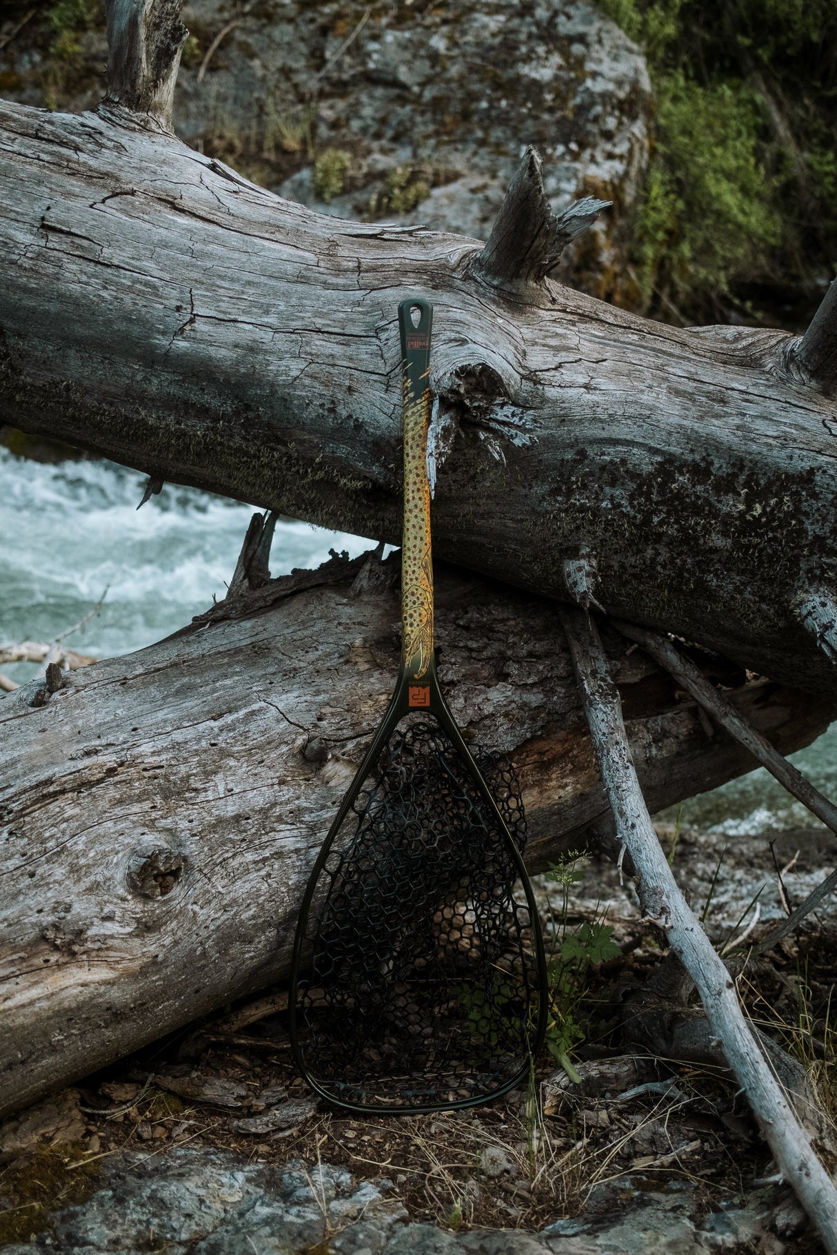 Fishpond Nomad Middle Fork Net- Hook Jaw Landing Net