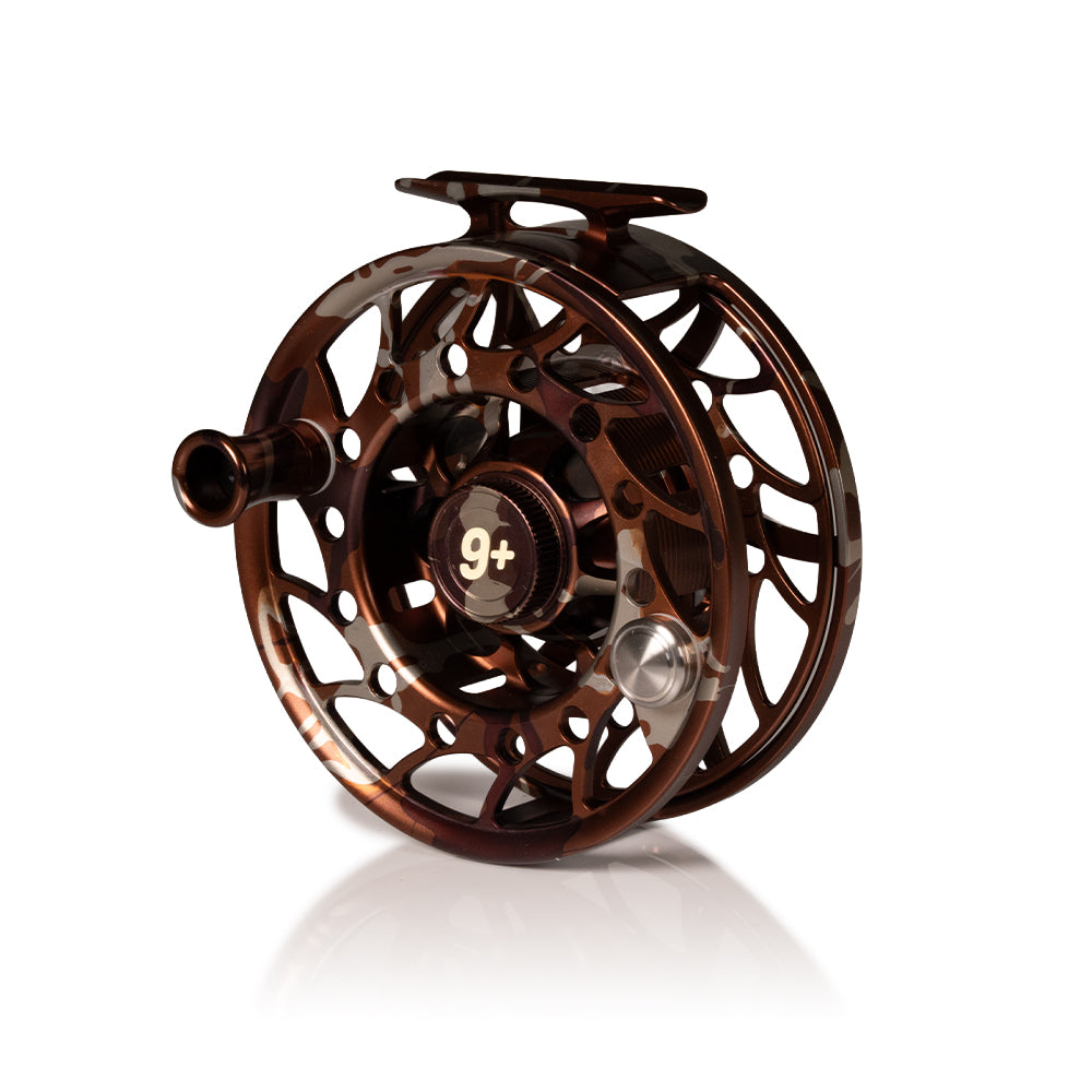 Hatch 2026 Custom Camo Iconic Fly Reel Camo/Bone White / 9 Plus / Large Fly Reel