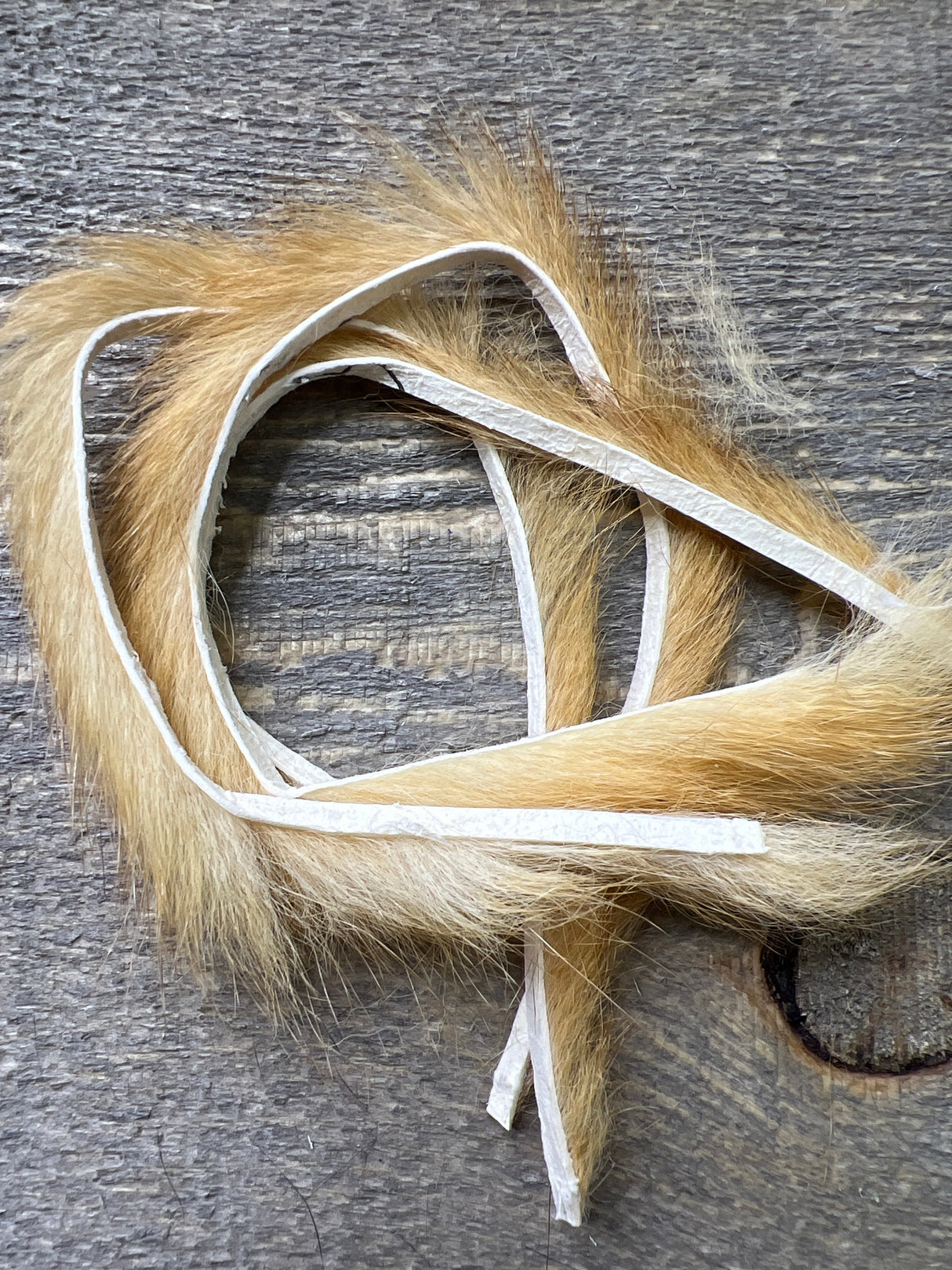 Spent Fly Fishing 3/32" Leech Cut Squirrel Strips Bleached Ginger Squirrel Hair