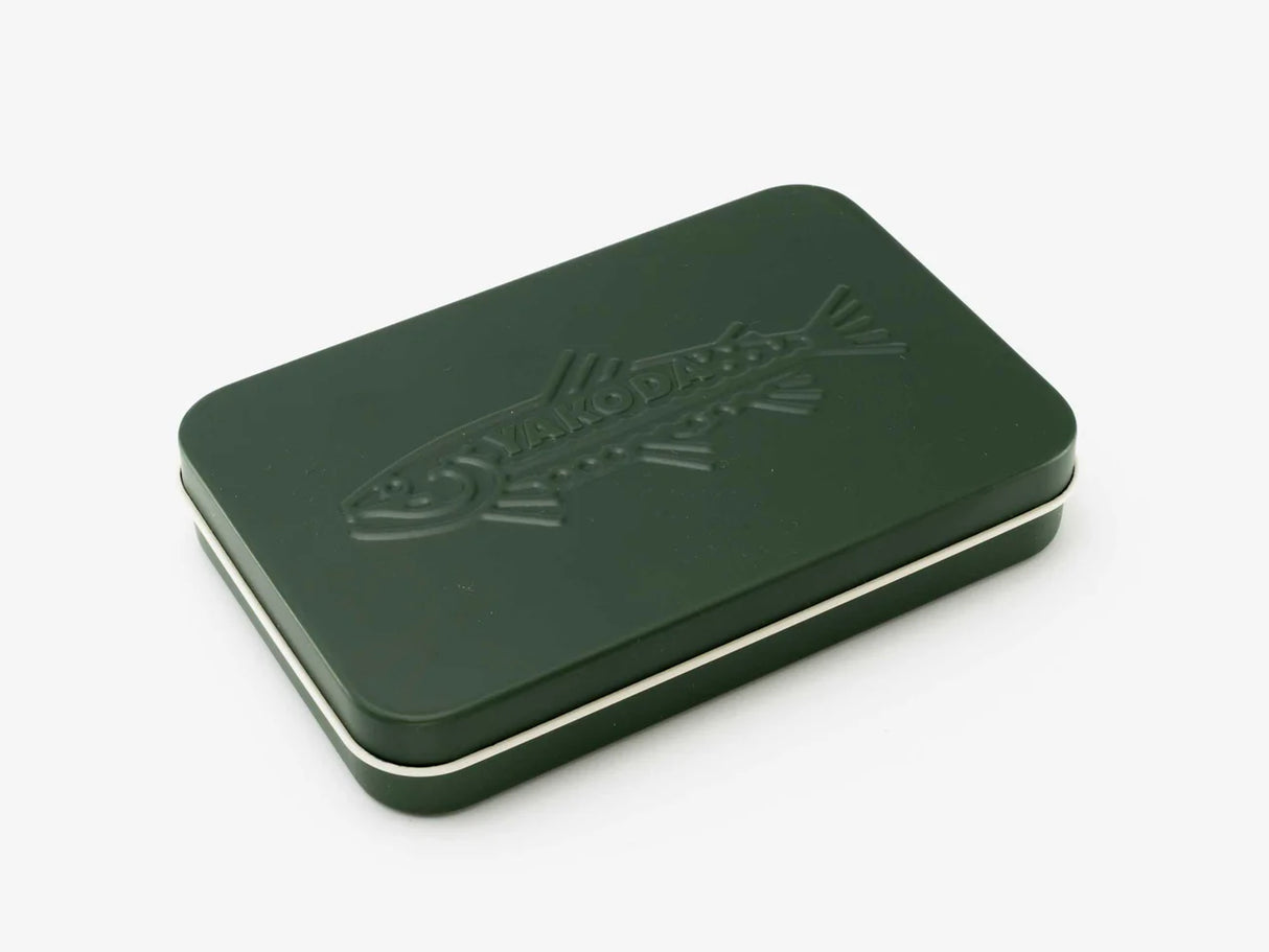 Yakoda Slim Tin Magnet Combo with Tweezer Olive/Off White Fly Box