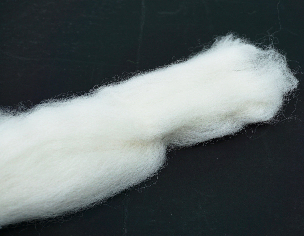 Hends Llama Hair White