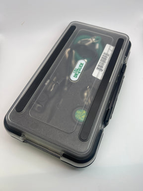 Dr. Slick Gift Set - Nipper, Reel & CMS5CFBK 5" Crossfire Mitten Scissor Clamp in Large Fly Box Fly Fishing Accessories