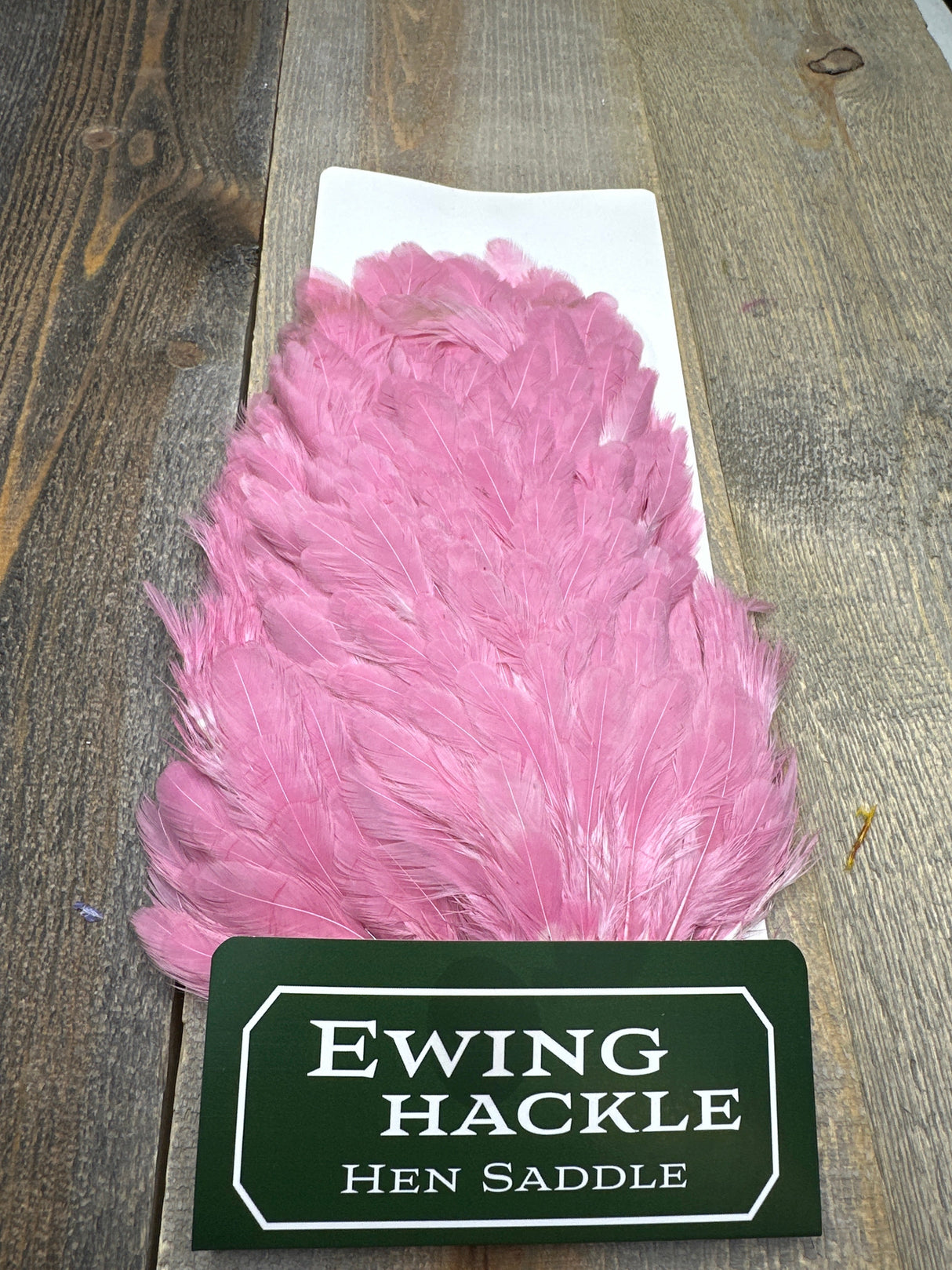 Ewing White Hen Saddle Light Pink Hen Hackle