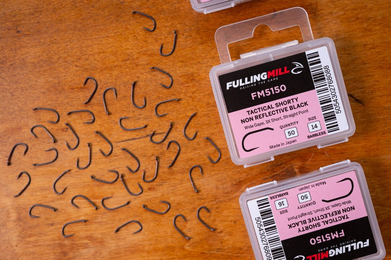 Fulling Mill Tactical Shorty Hook Hooks