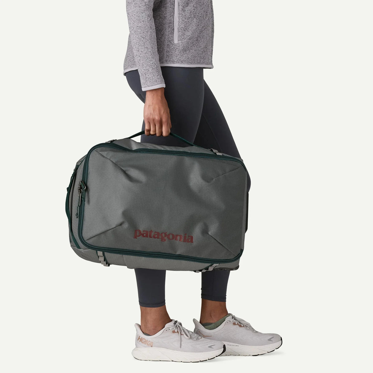 Patagonia Black Hole MLC Wheelie