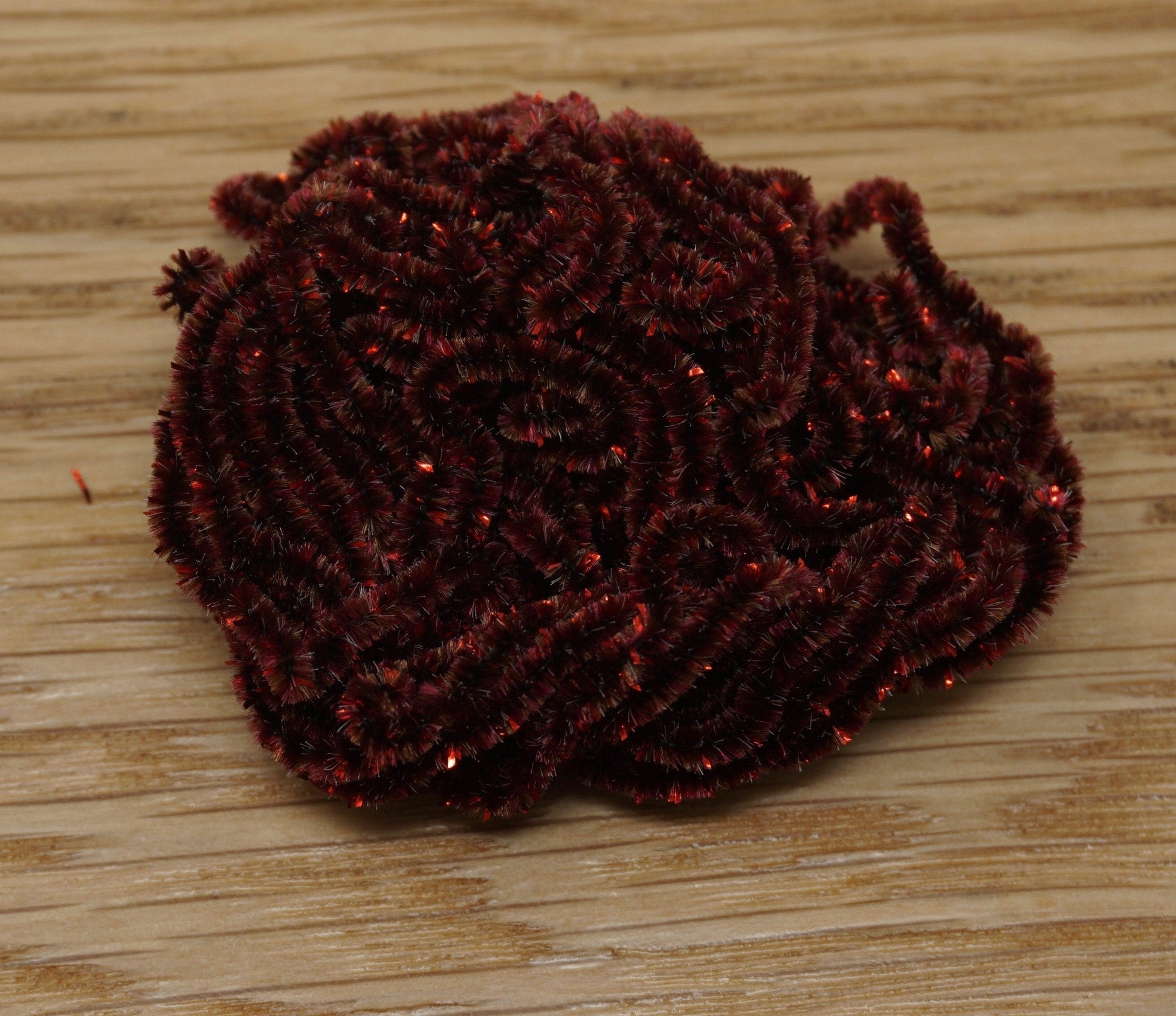 Cascade Crest New Age Chenille #0 Cherry Chocolate #32 Chenilles, Body Materials