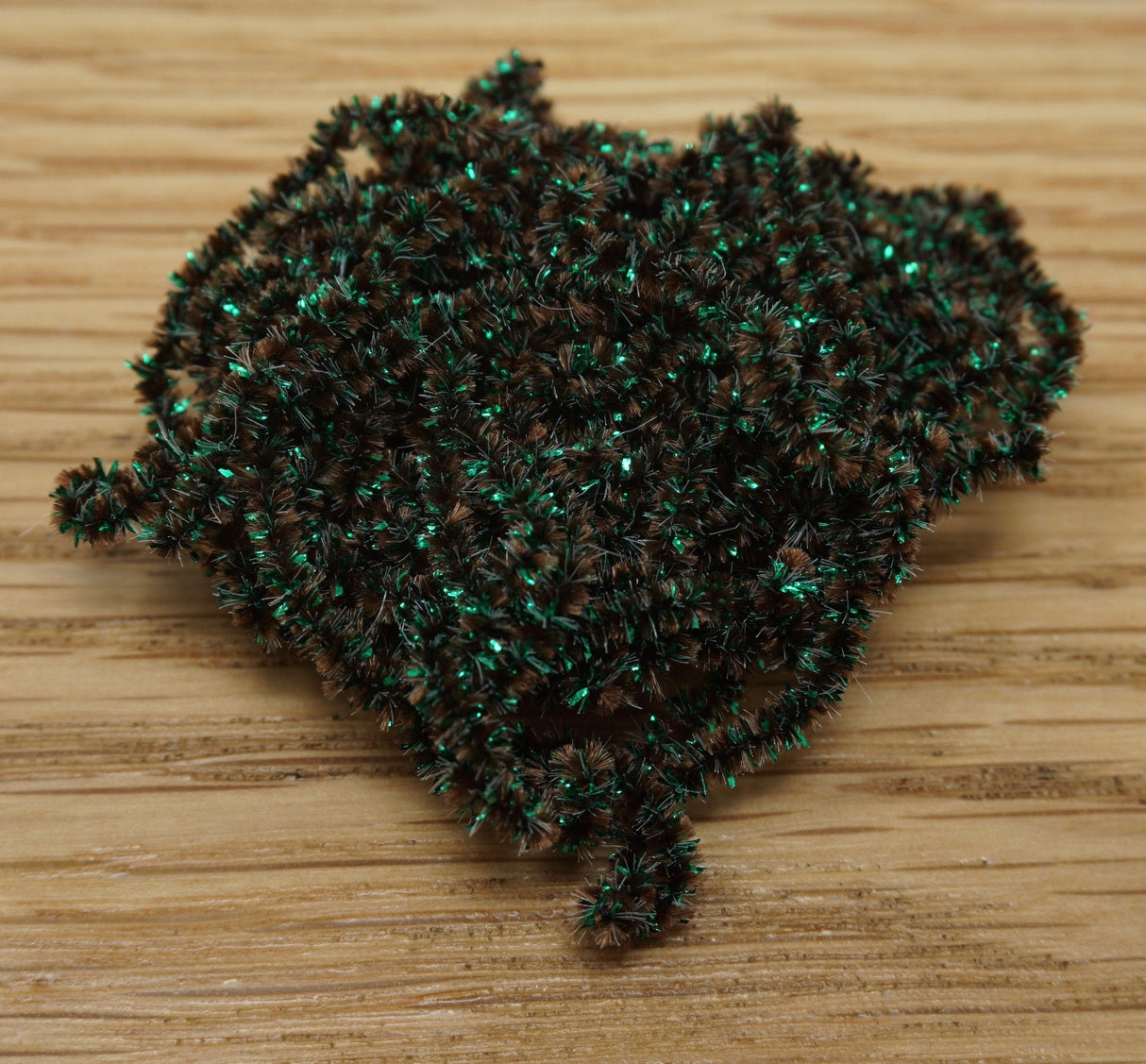 Cascade Crest New Age Chenille #0 Leprechaun #38 Chenilles, Body Materials