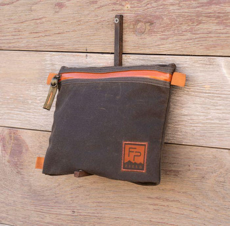 Fishpond Eagle's Nest Travel Pouch - Peat Moss