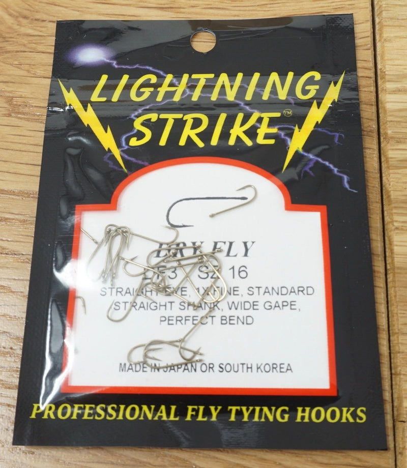 Lightning Strike DF3 Dry Fly Hook 25 Pack 12 Hooks