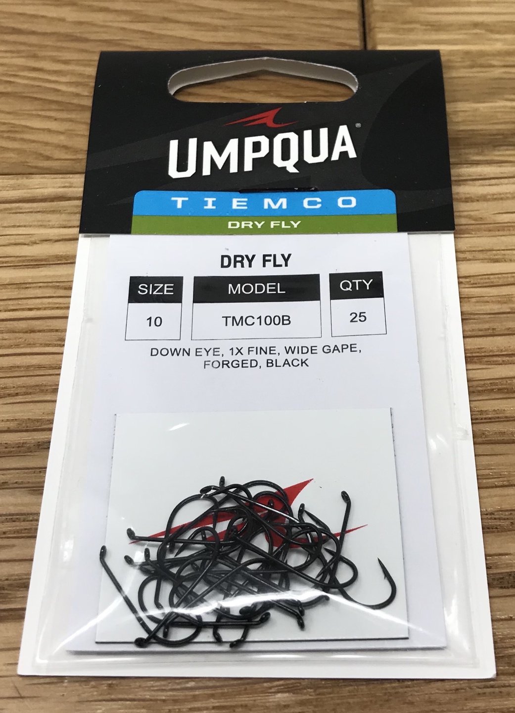 Tiemco 100B Hook 25 Pack black hook fly tying dry fly